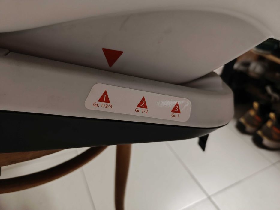 Cadeira Isofix Auto Grupo I, II, III - CHICCO