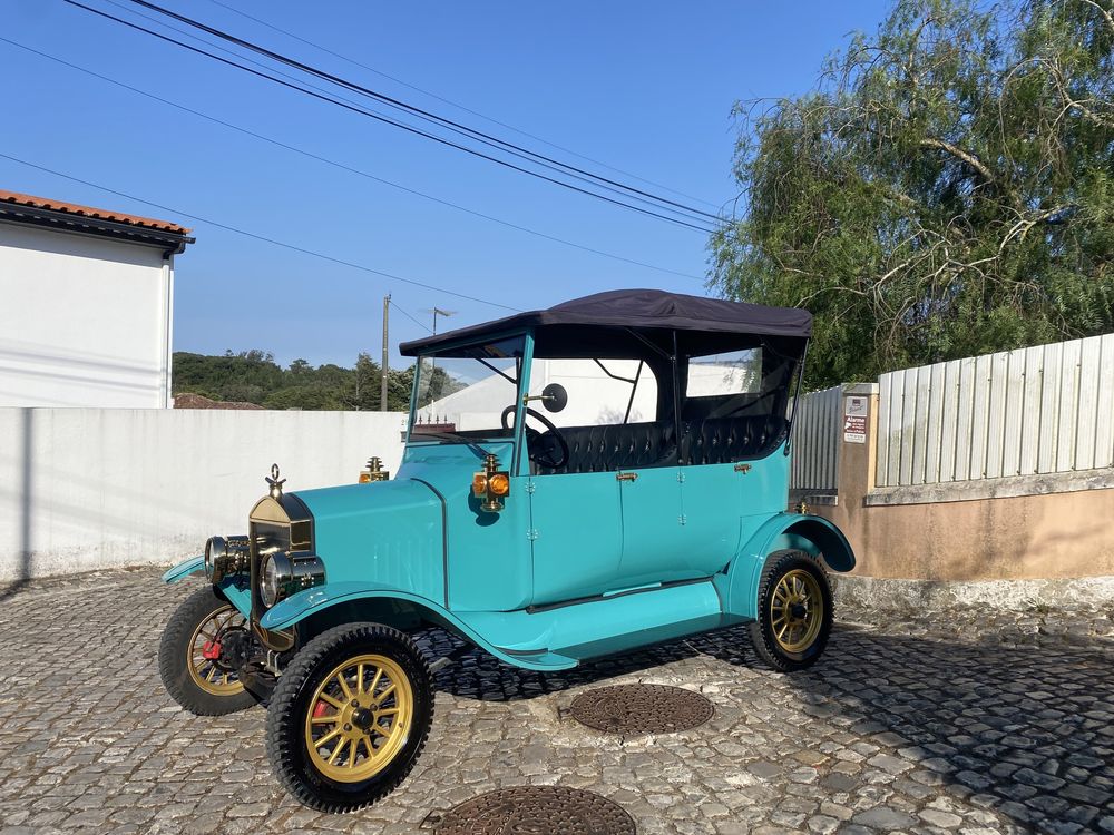 Tuk tuk calhambeque vintage