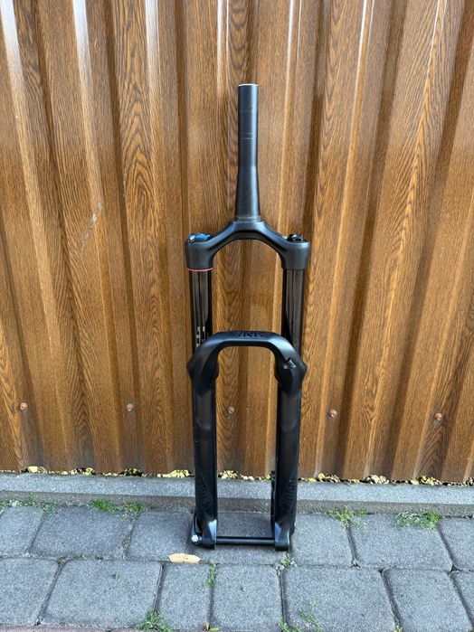 Rock Shox Yari RC 160mm 27.5-29 Boost (Шток 18.1см)