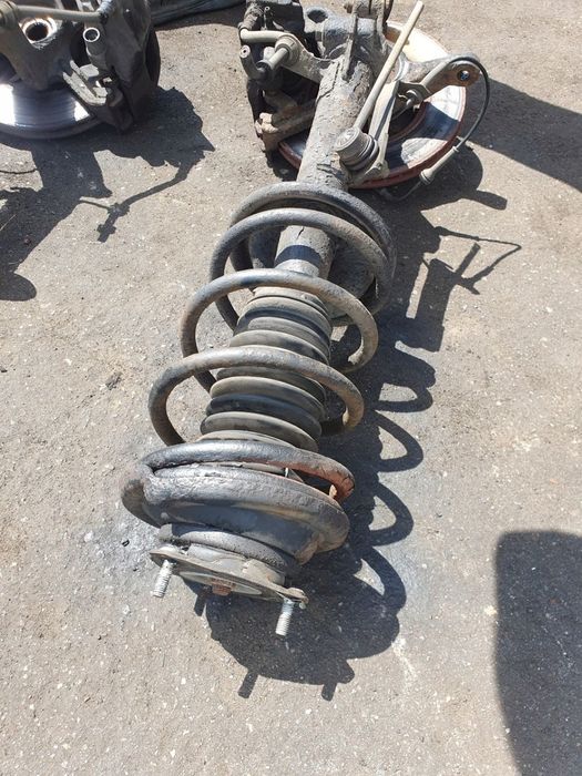amortyzator McPherson lewy przód FORD FOCUS MK1 CHB 1.8 tdci 01r DIESEL
