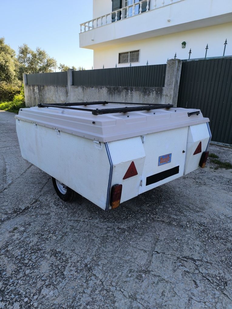 Atrelado tenda messager