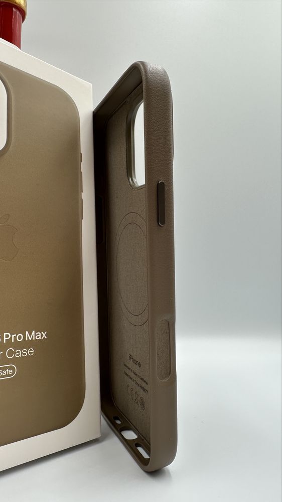 Skórzane Magsafe Etui do Iphone’a 16 Pro Max Bezowym