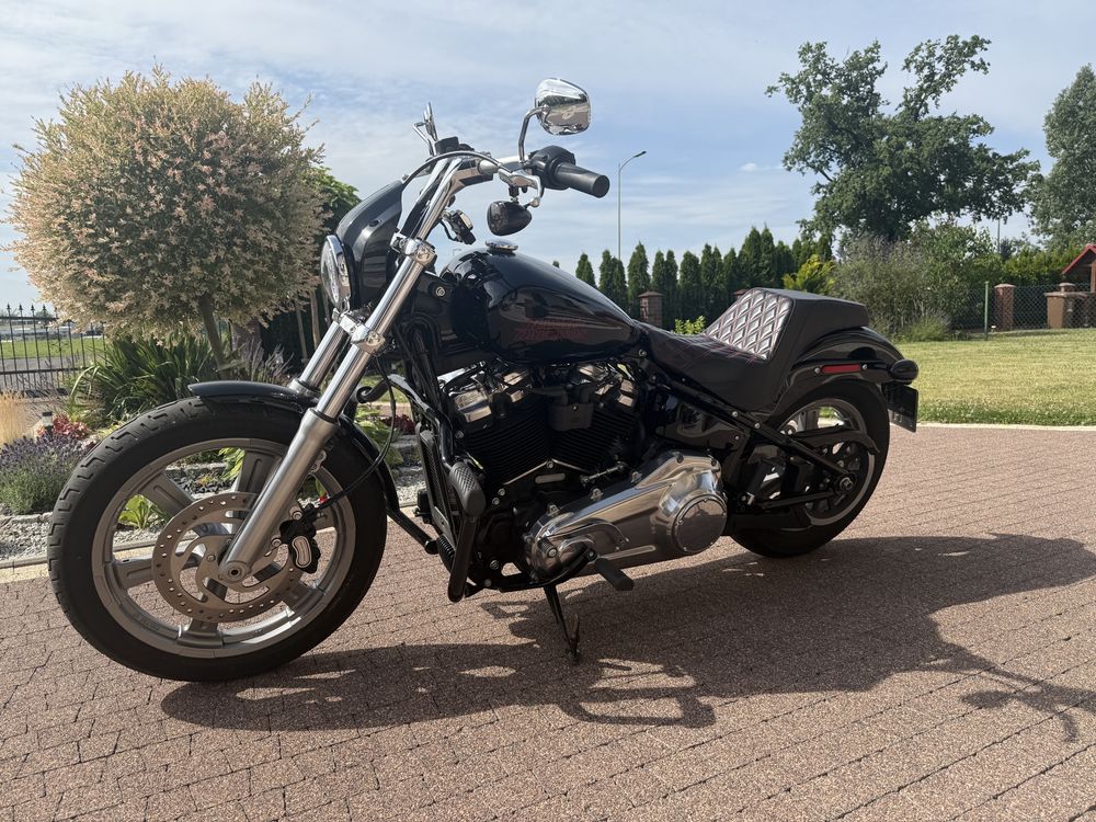 Harley Davidson FXST 2023r.