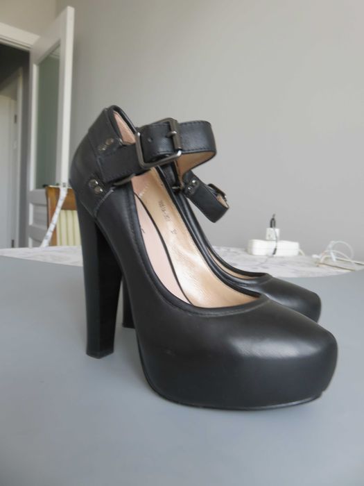 Туфли Attizzare(Италия).Размер 37.Стелька 24см