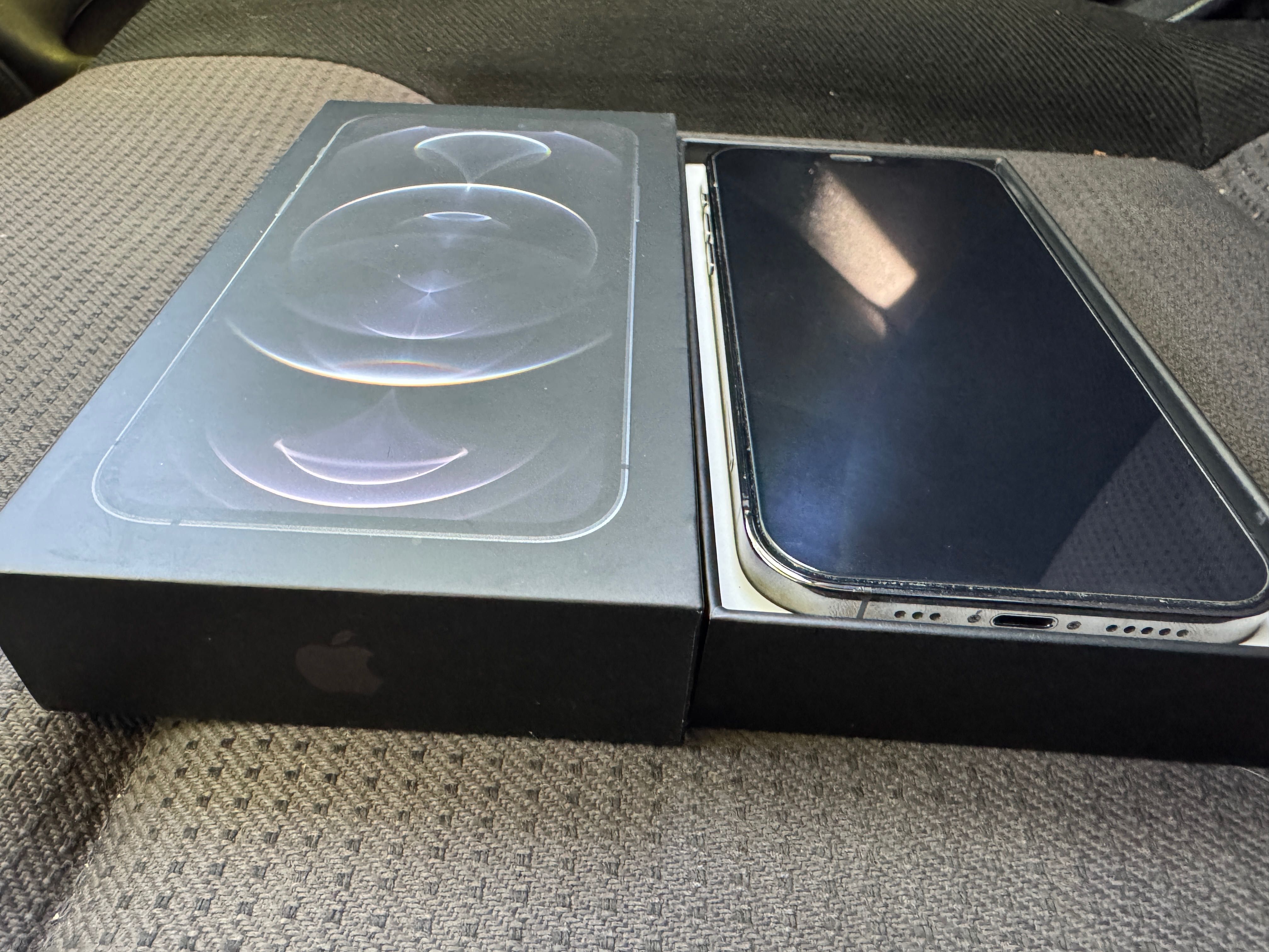 iPhone 12 Pro , STAN IDEALNY