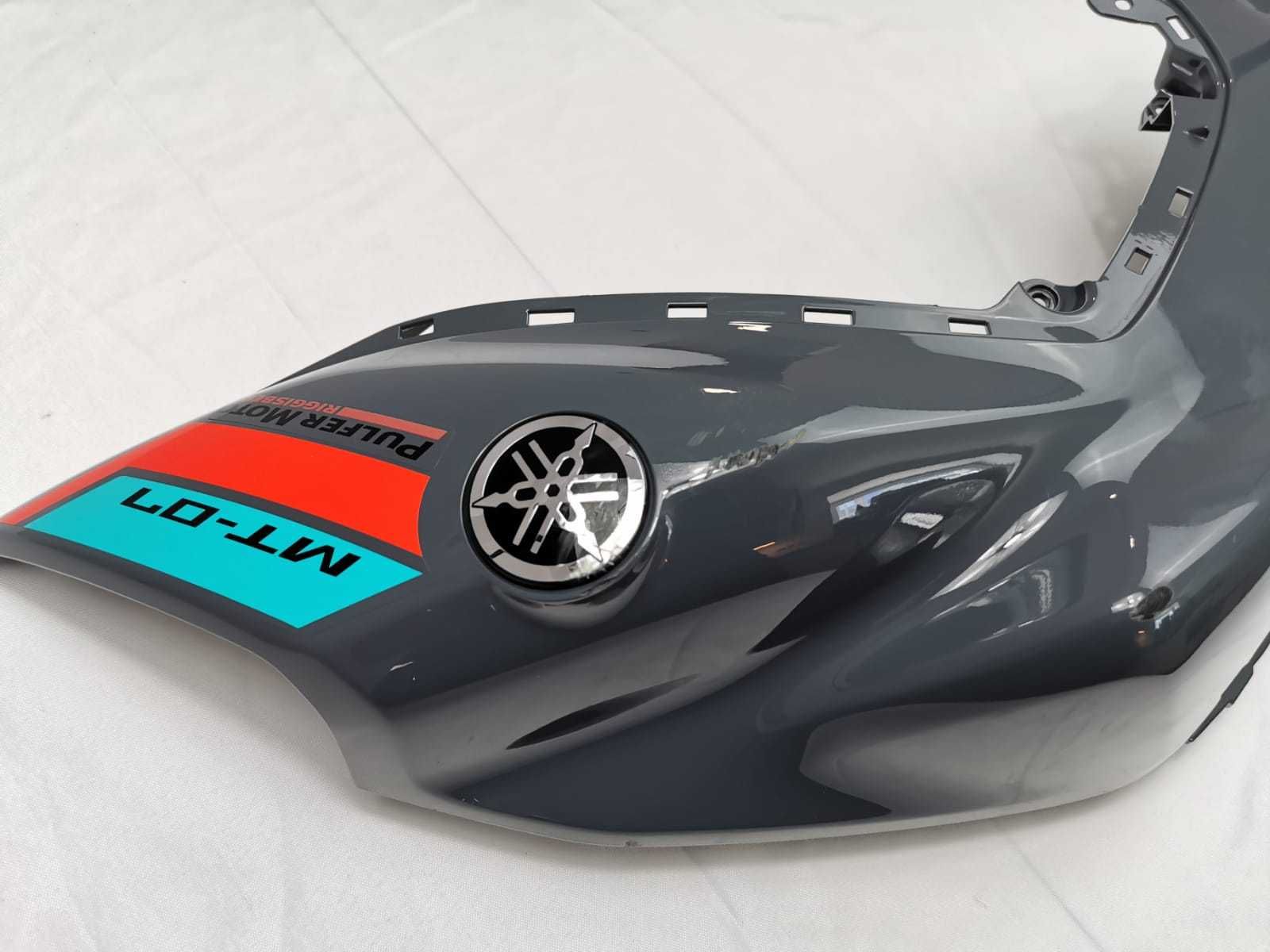 Prawa owiewka wypełnienia zbiornika prawa storna Yamaha MT07