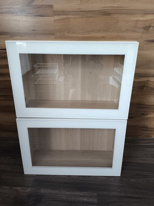Ikea Besta witryna szafka wisząca glassvik