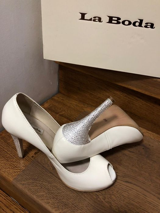 Buty ślubne la boda roz 36 kolor Ivory szpilki z cyrkoniami