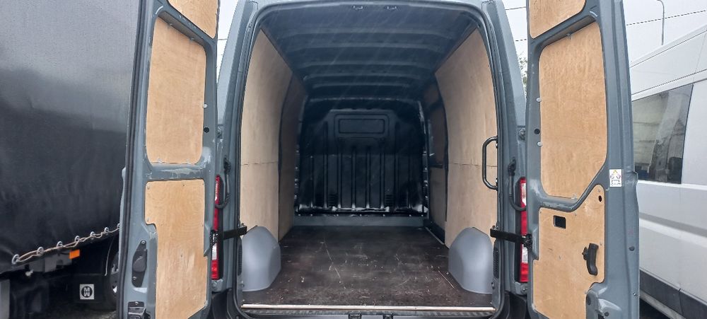 Продам  Renault  Master  2023р