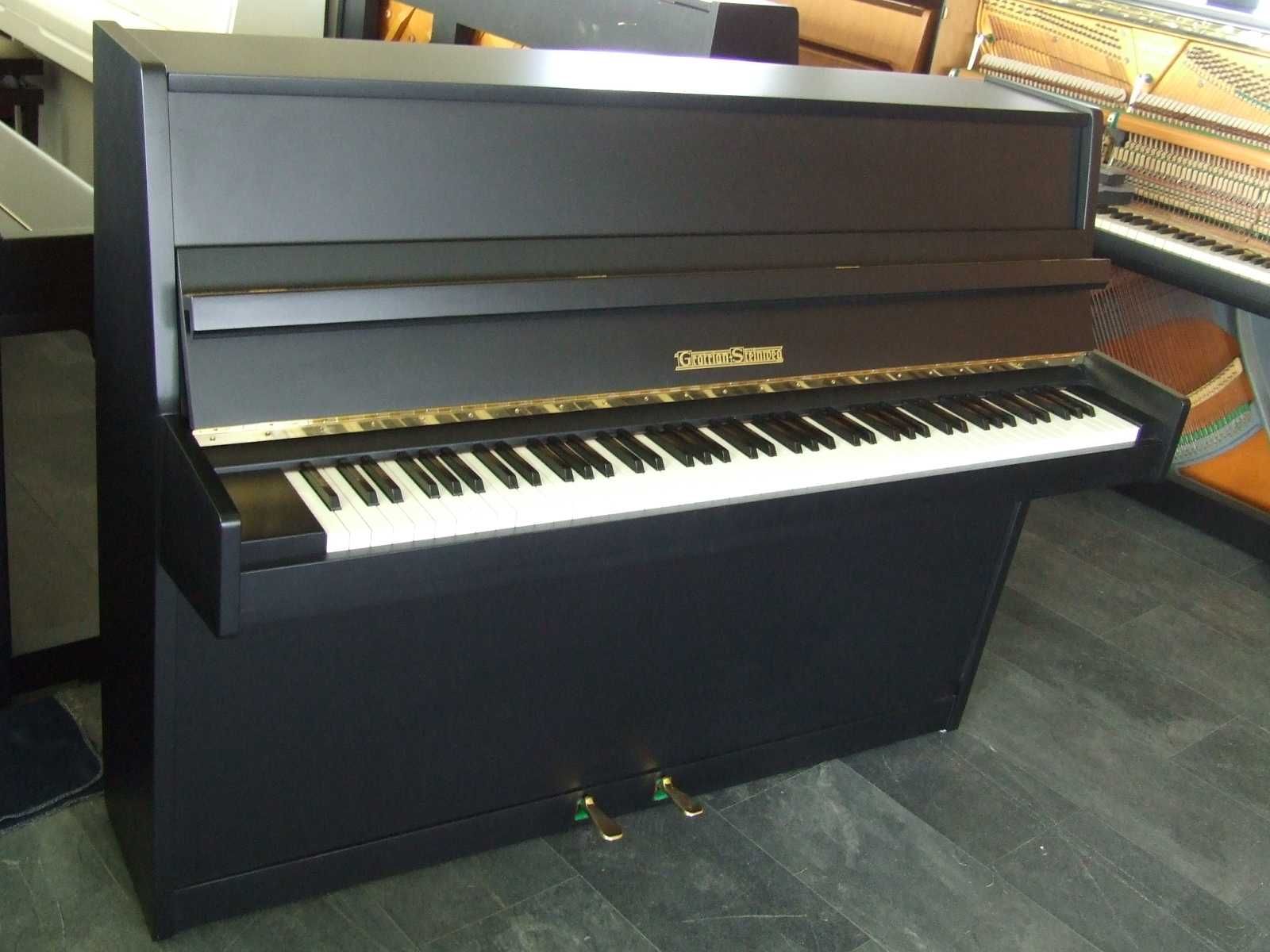 Pianino Grotrian Steinweg mod 110, czarne