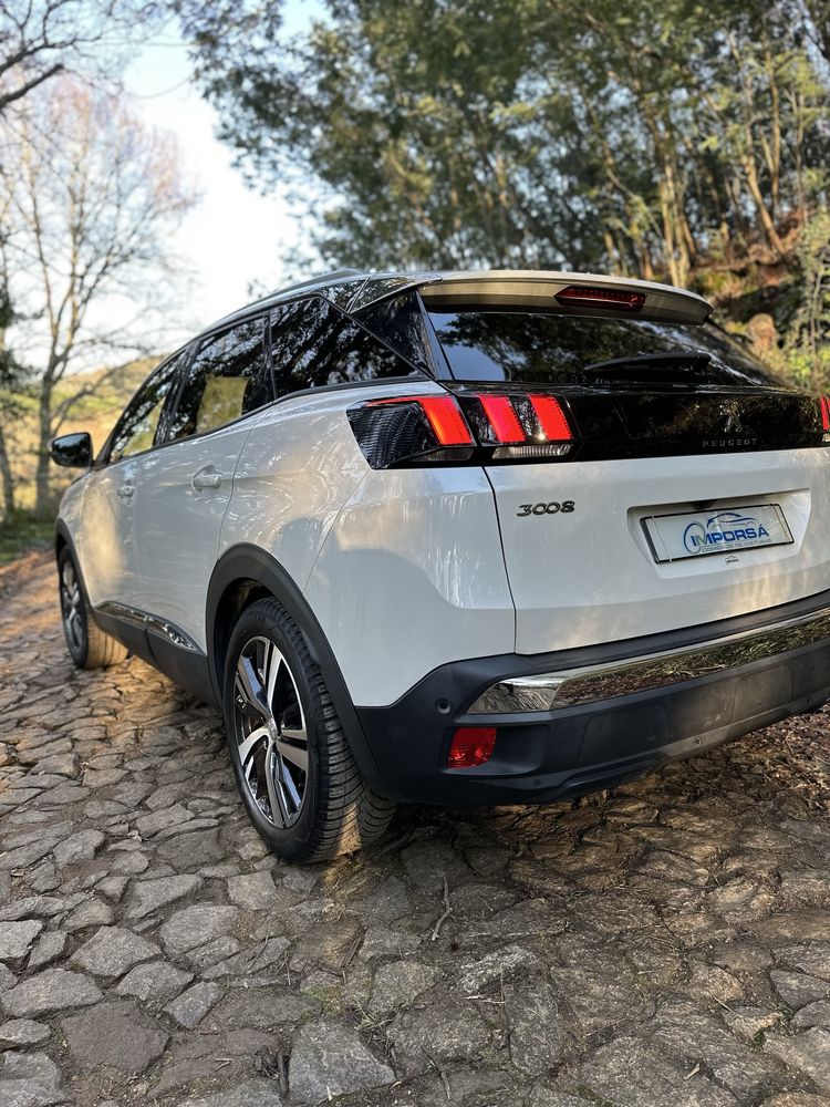PEUGEOT 3008 1.5 BLUE-HDI CX AUTOMÁTICA
