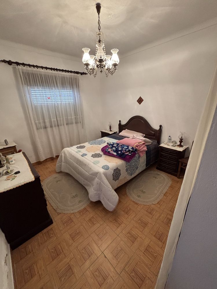 Casa mobilada samora correia bem localisada