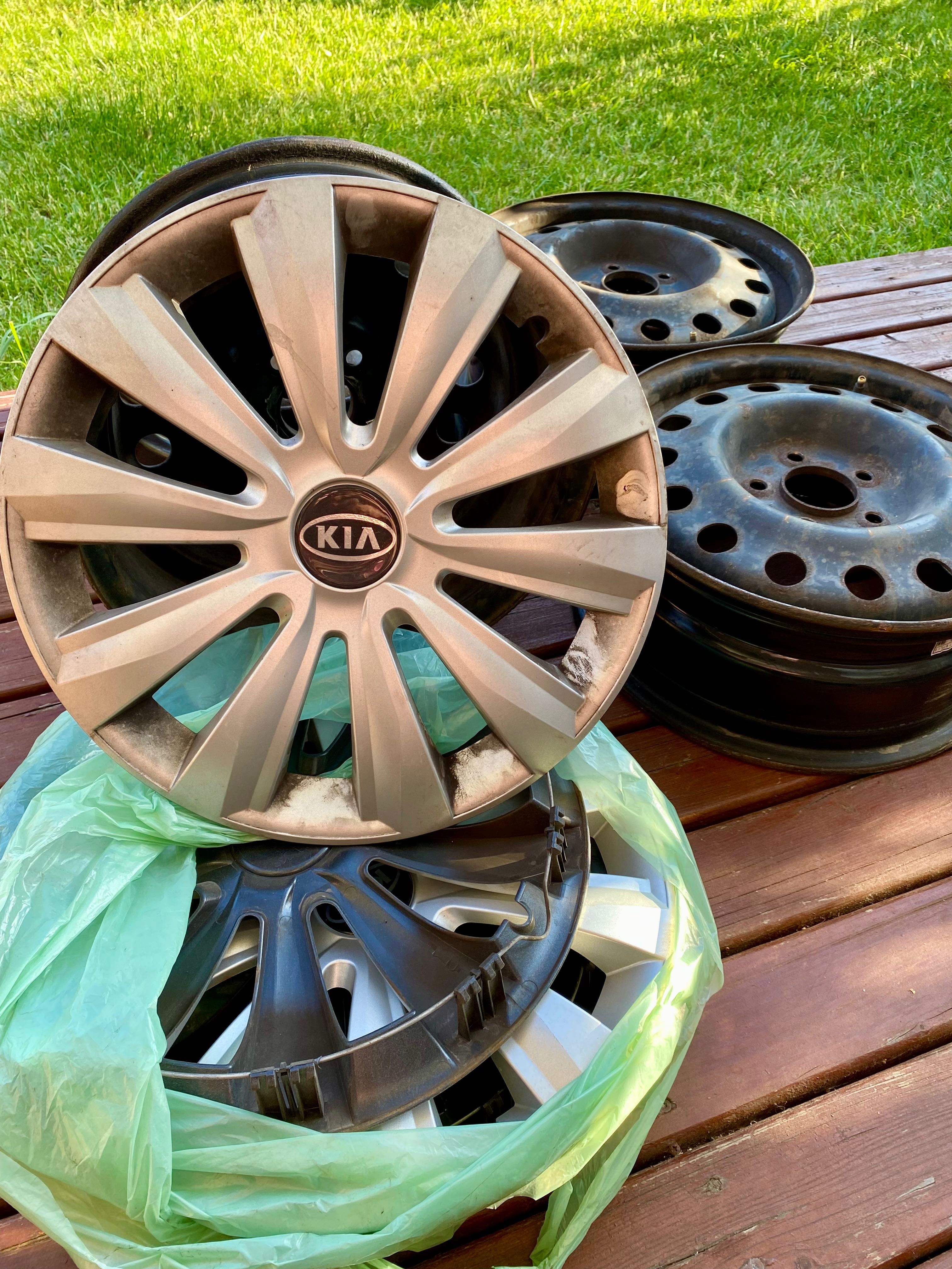 Sprzedam oryginalne felgi stalowe do KIA Ceed II (4szt) 16 cali