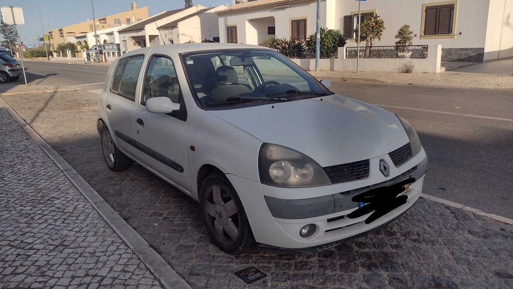 Carro Renault Clio II do 2002