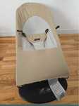 Lezaczek bujaczek Babybjorn