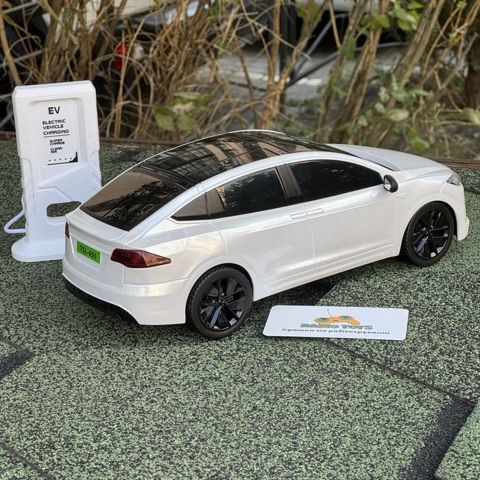 Машинка на радиоуправлении Tesla Model X белая | Тесла на пульте