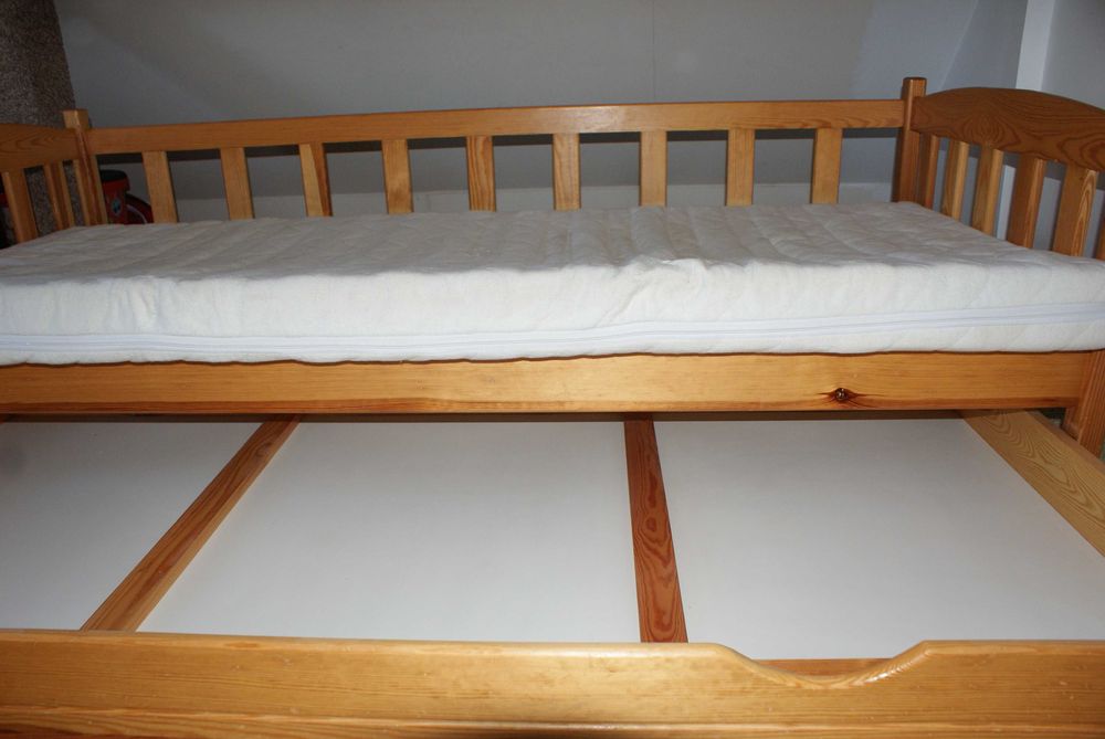 Łóżko drewniane dziecięco - młodzieżowe