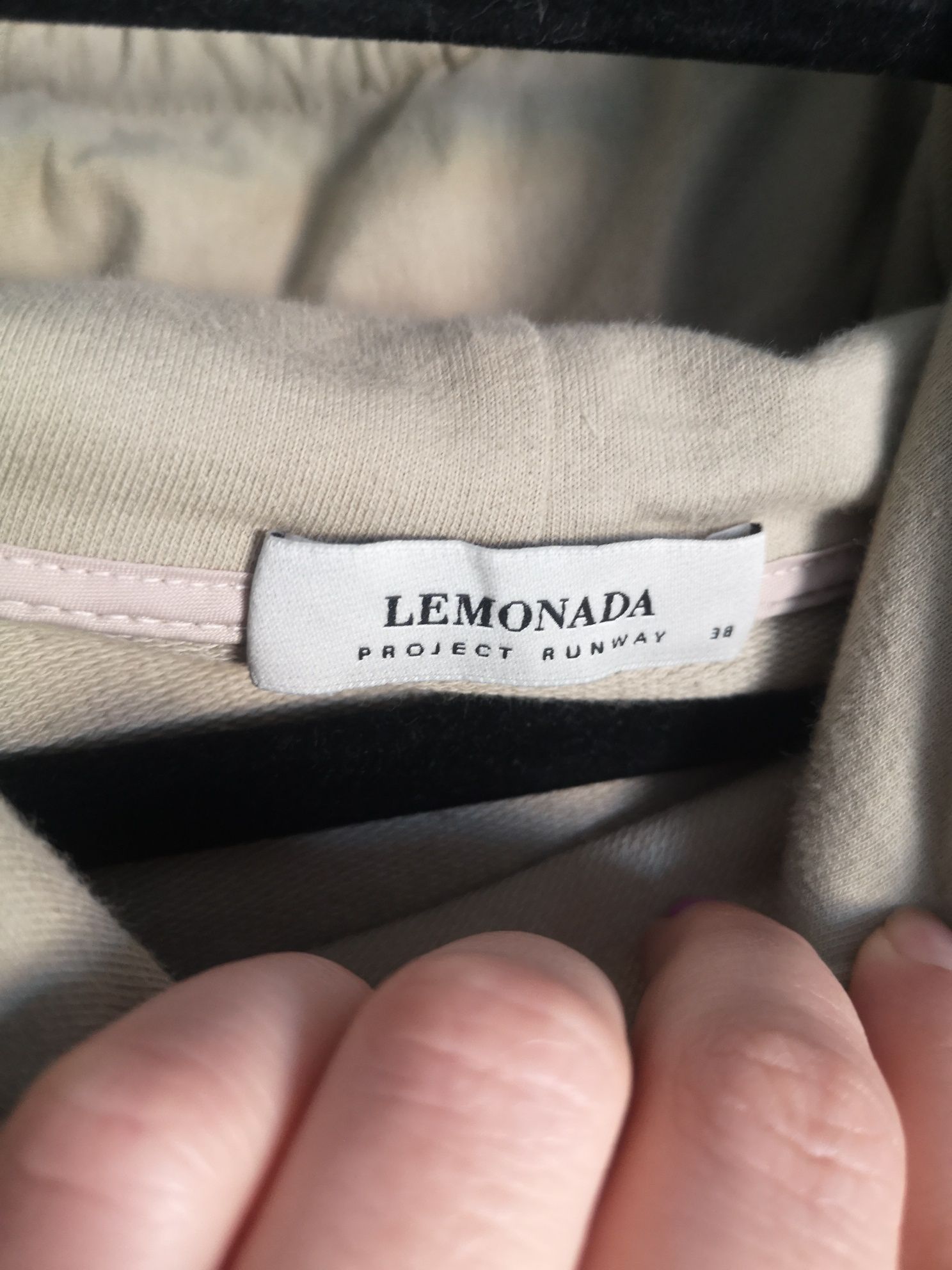 Lemoniada bawełniana dłuższa bluza z kieszeniami