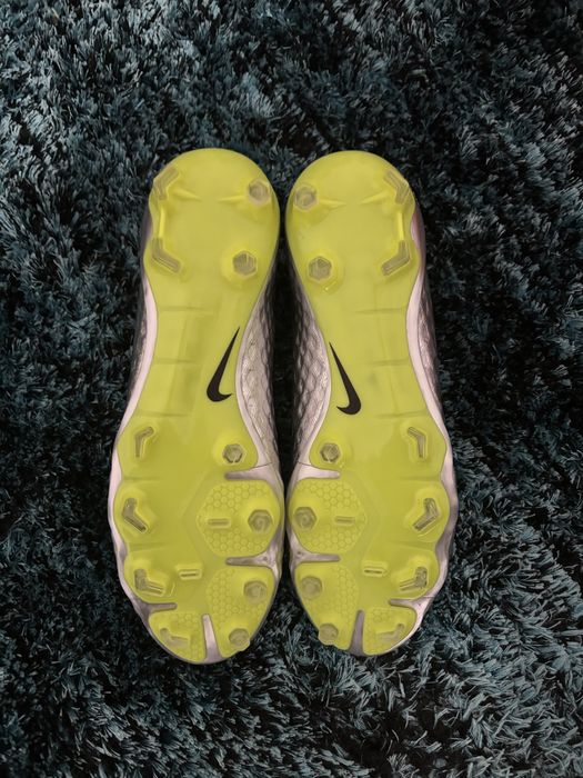 Chuteira Nike Hypervenom Phantom FG - Prata Para Campo Firme