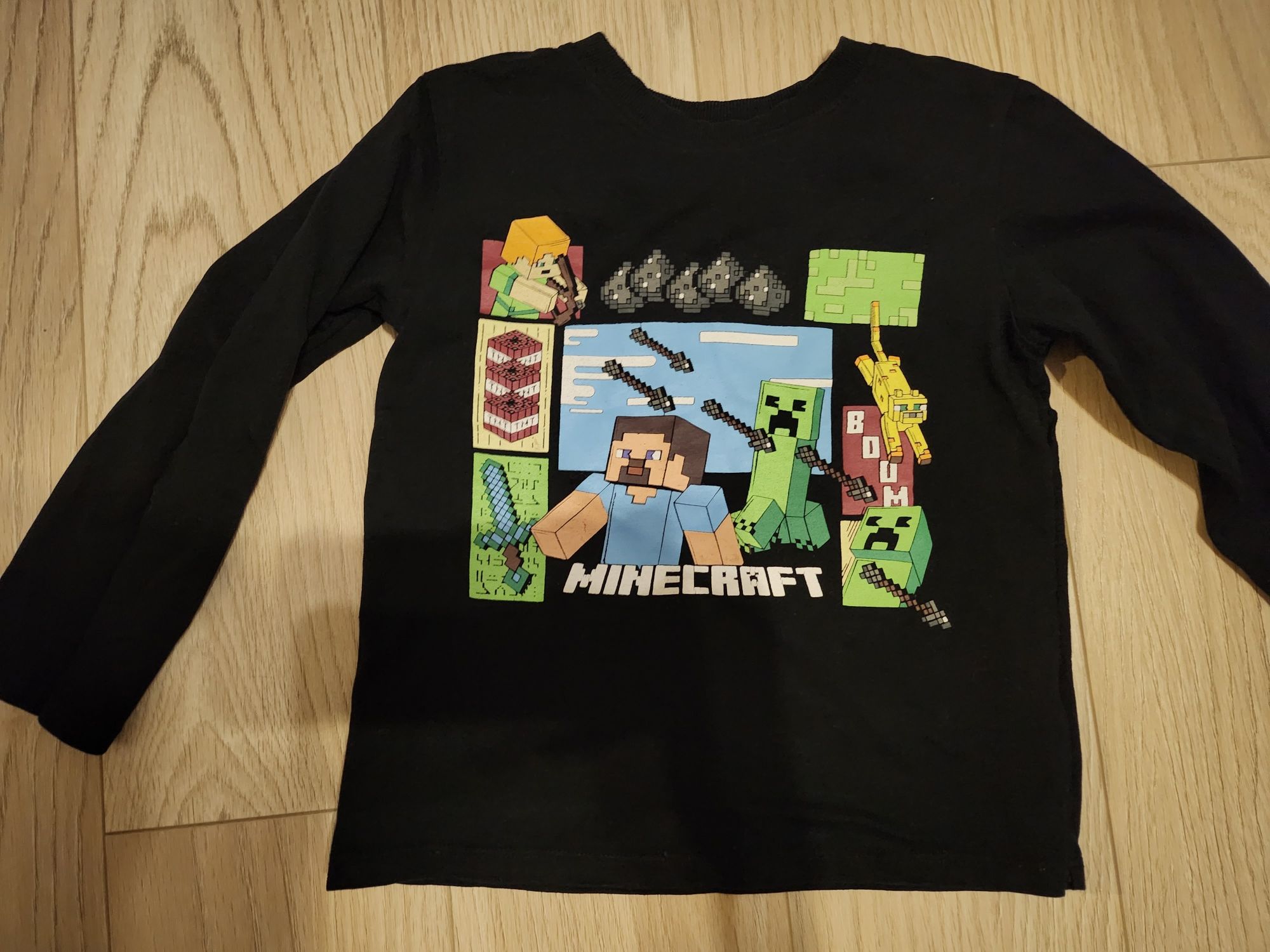 Czarna koszulka minecraft rozmiar 122