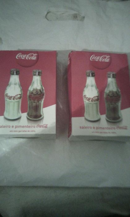 Saleiro e pimenteiro coca cola