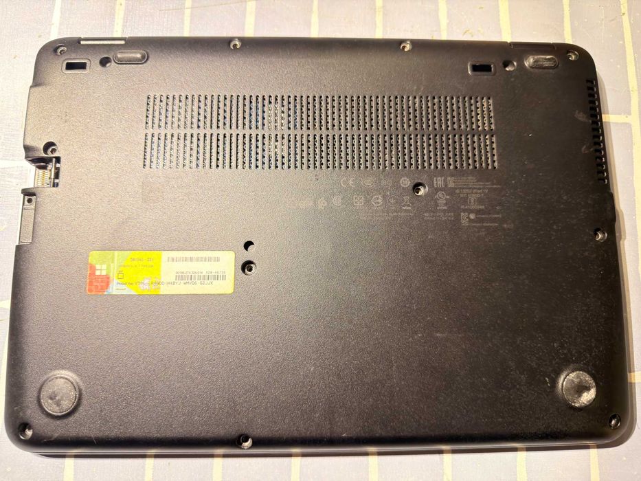 HP Elitebook 820 G3 p/Peças