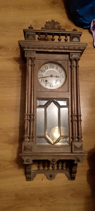 Stare zegary na sprzedarz