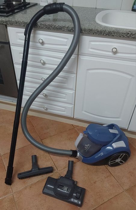 ASPIRADOR BOM DA ROWENTA SEM SACO.Casa,Quarto,Sala,Limpezas.Carro.