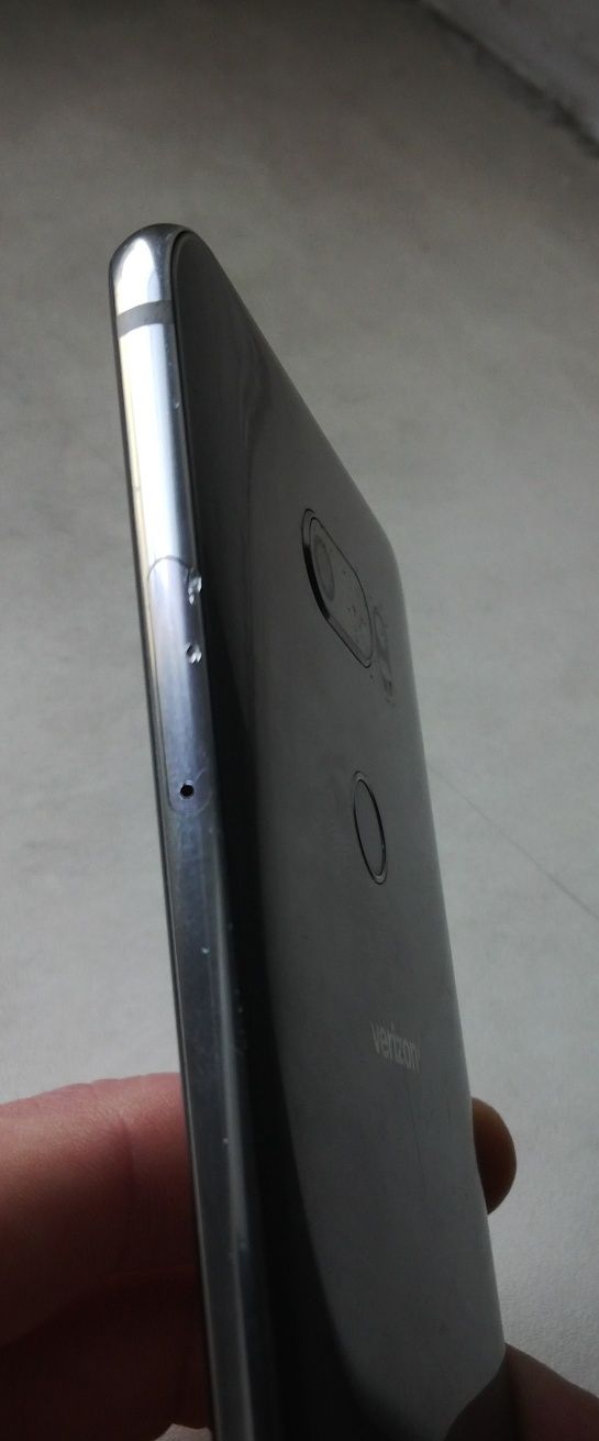 Смартфон LG V30(4/64) 6"/Snapdragon/IP68/Gorilla Glass 5