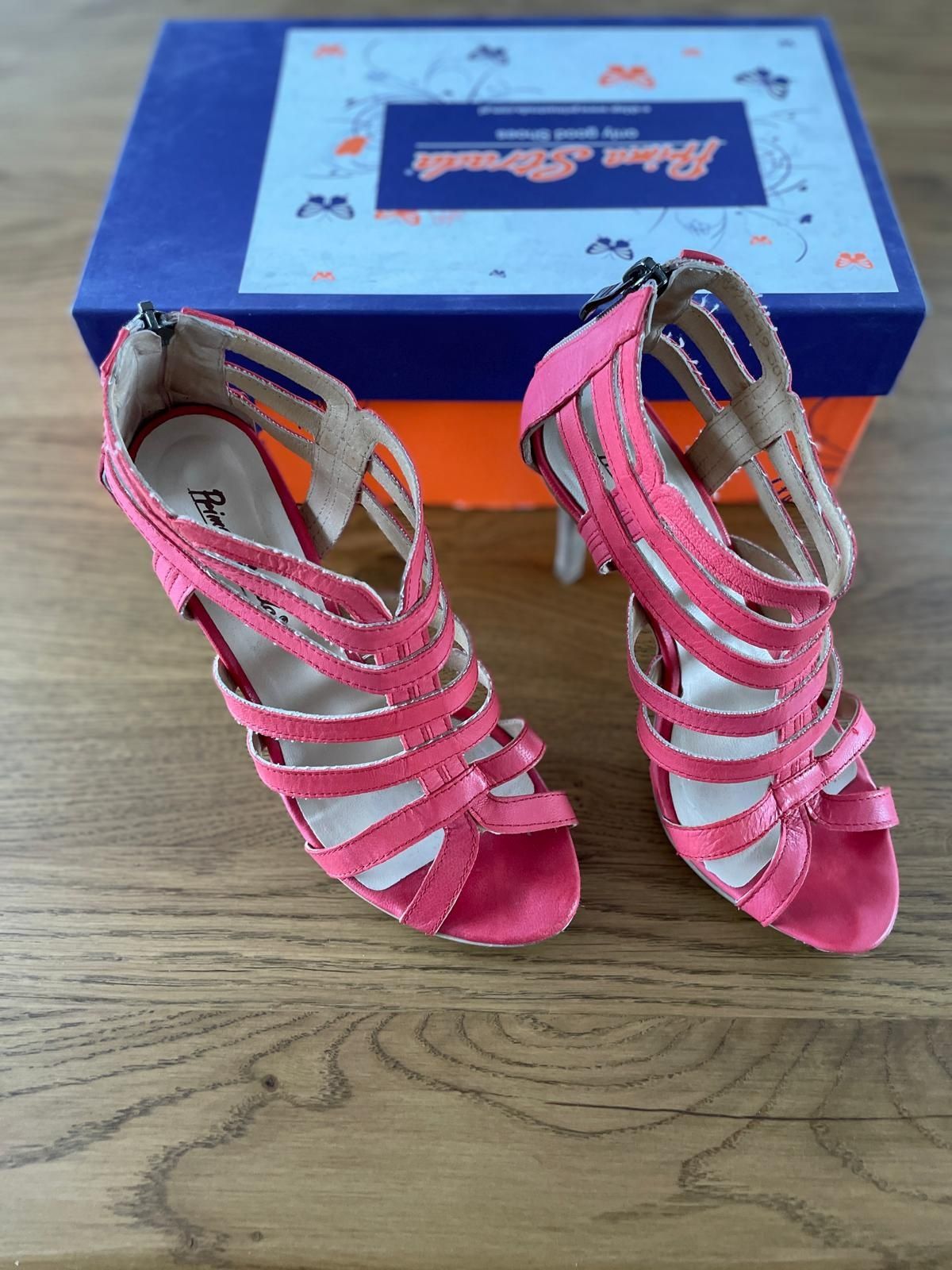 Szpilki Prima Strada buty damskie