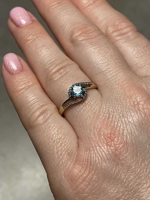 Złoty Pierścionek - APART 2359zł - 14K - 1,80g - TOPAZ I DIAMENTY