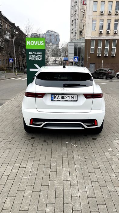 Ягуар E-PACE 2023