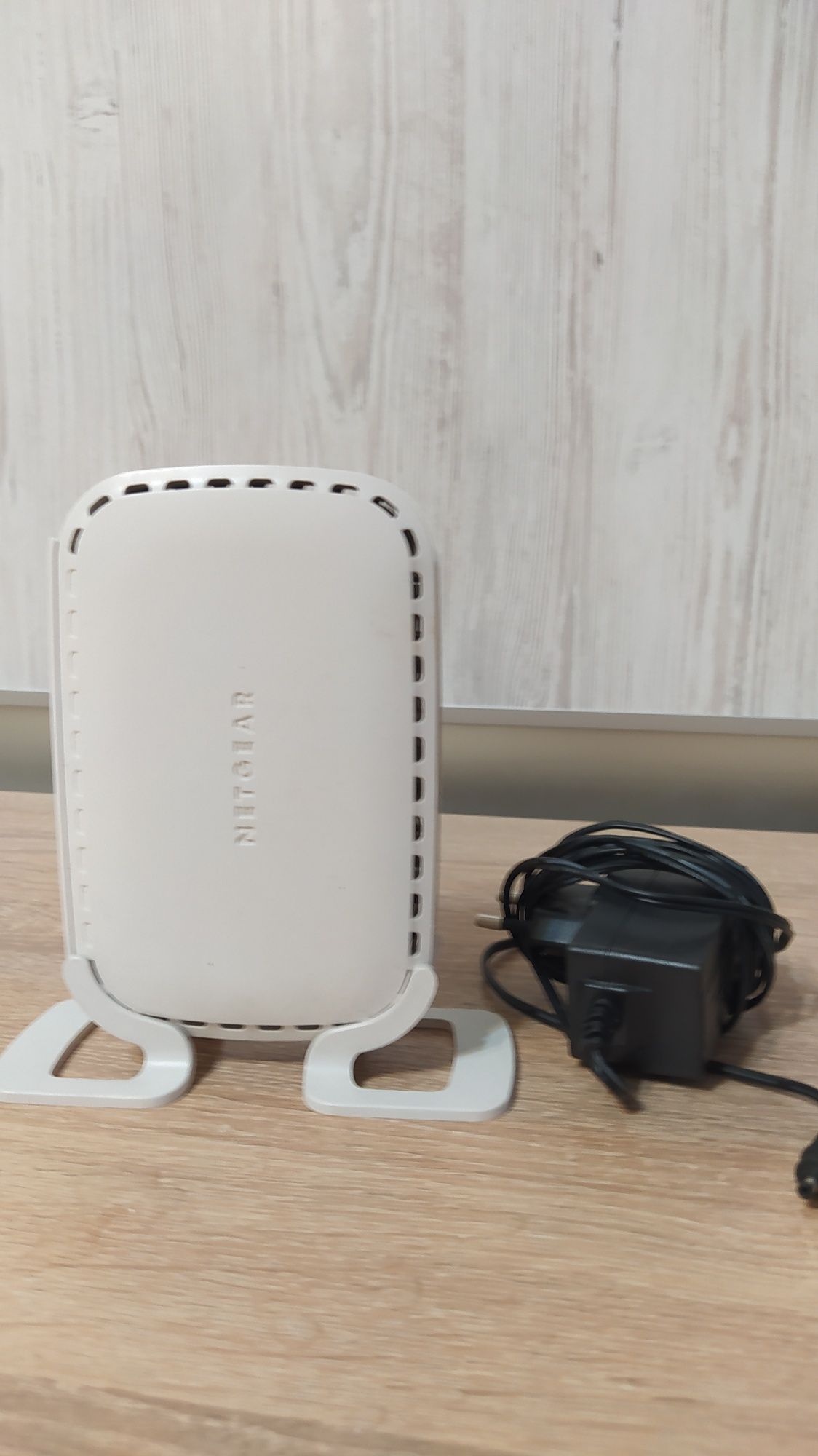 Роутер NetGear для раздачи.