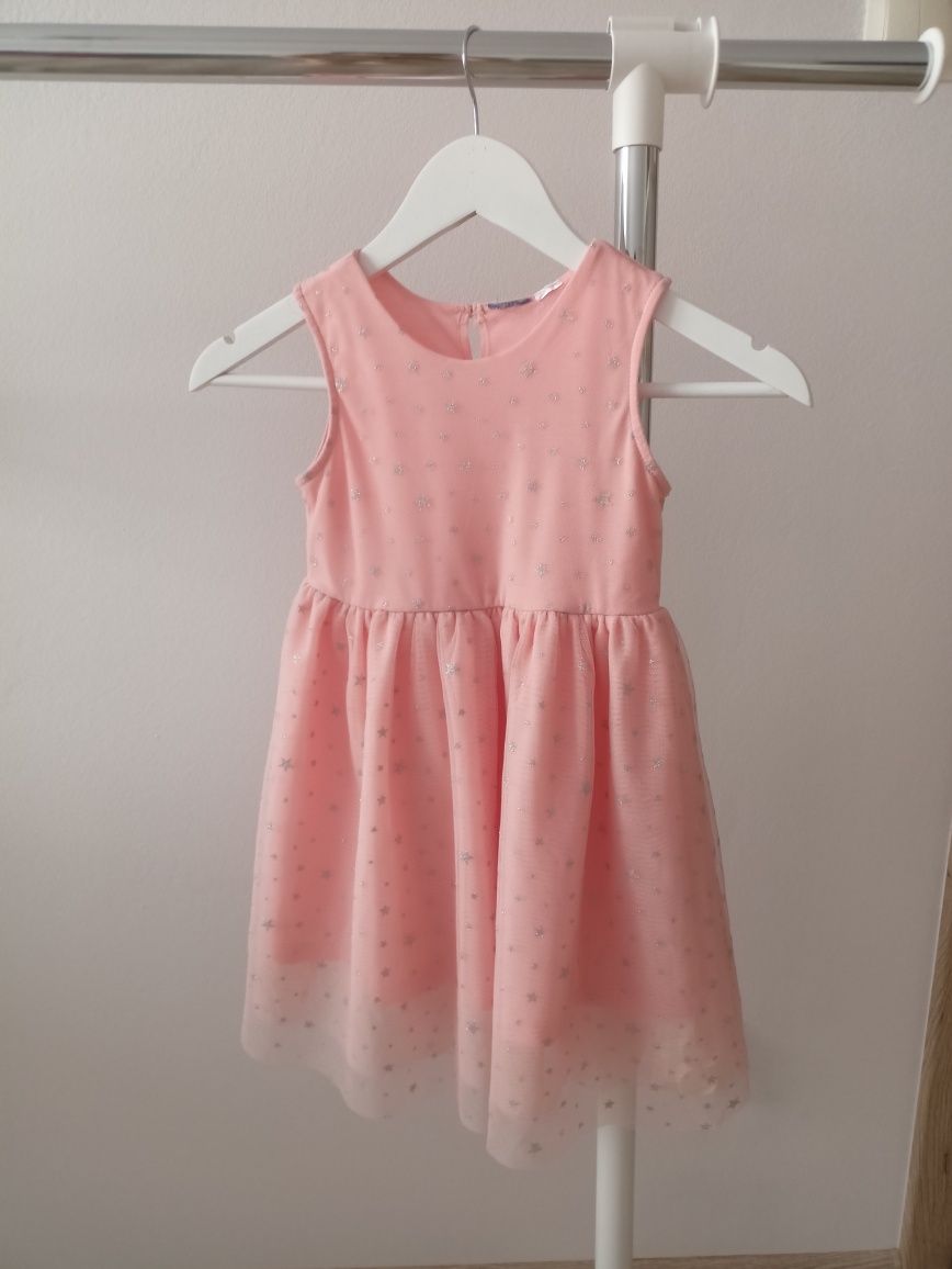 Tiulowa sukienka dla dziewczynki r.116
