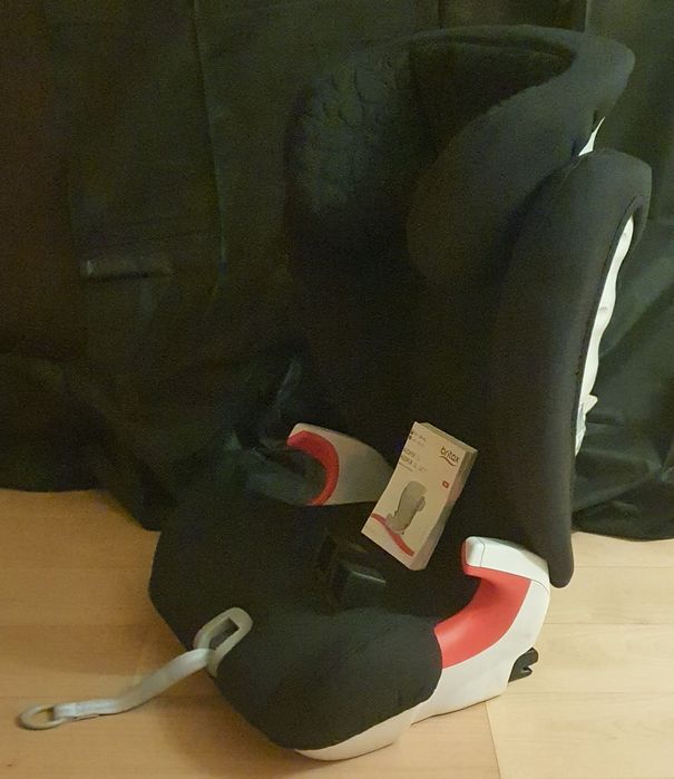 Cadeira auto volvo universal, 15-36 kg, evolui para banco elevatório