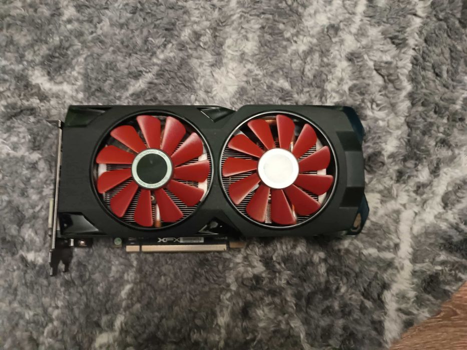 Karta Graficzna rx 580 8gb sprawna