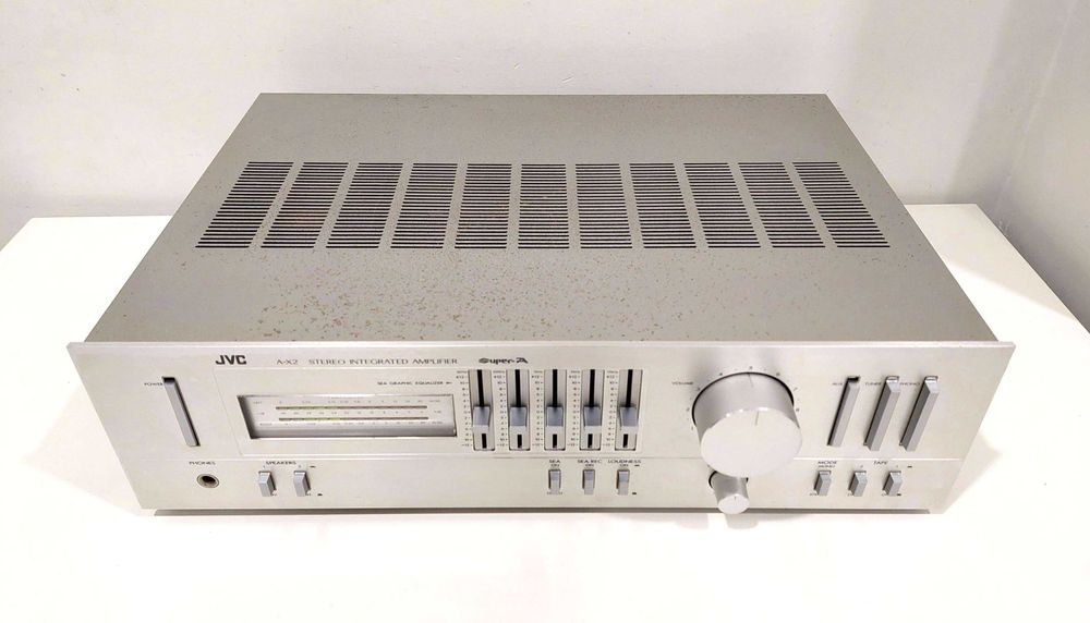 Amplificador JVC A-X2 "Super-A" c/Equalizador de 5 bandas