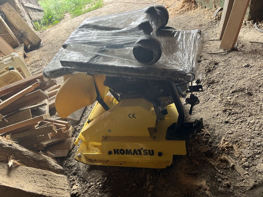 Zagęszczarka gruntu, ubijak KOMATSU LS 52