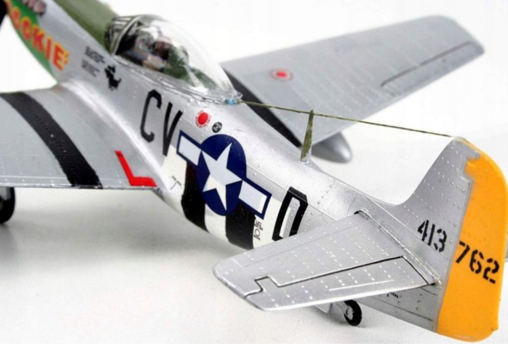 Model do sklejania samolot Model Set P-51 D Mustang Revell 64148