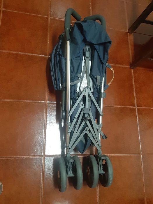 Carrinho de bebé chicco