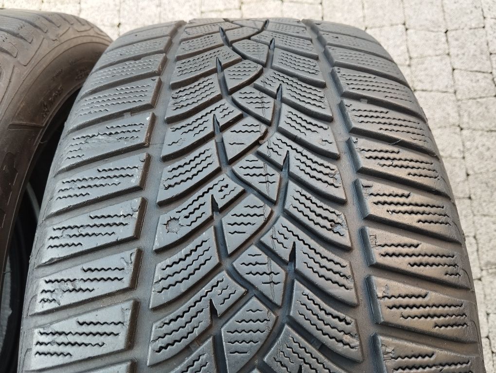 Opony Goodyear Ultra grip 235/45R18 98V zima kpl