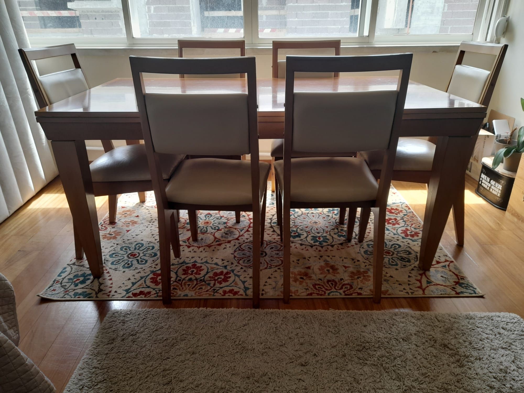 Mesa em cerejeira