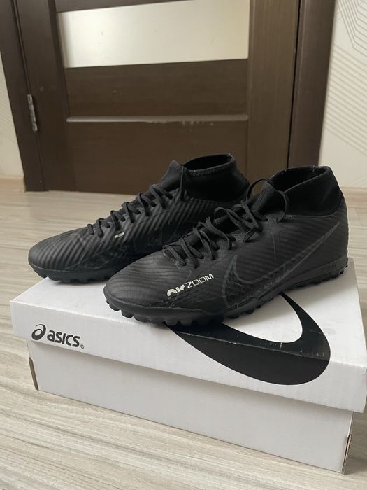 Сороконіжки Nike air zoom