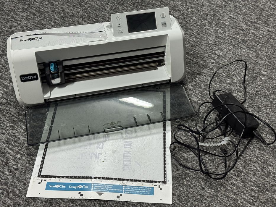 Ploter tnący brother scanncut cm300