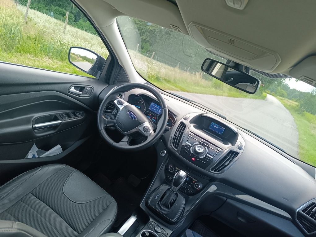 Ford Kuga 2,0tdci Titanium automat LED Xenon dwa kpl kół 4*4
