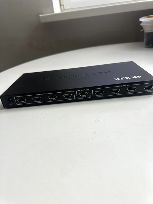 HDMI спліттер 1x8 4K — ділить сигнал на 8 виходів
