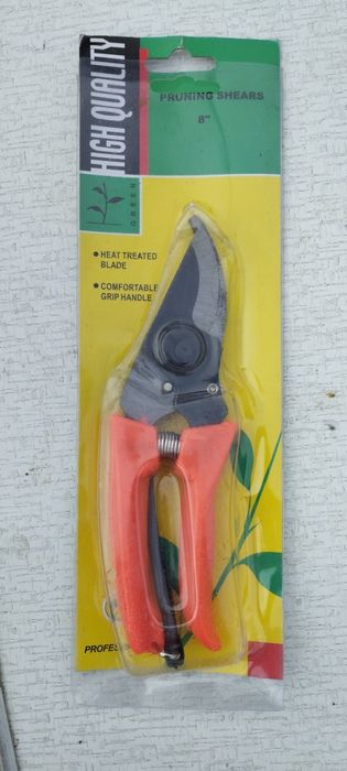 Секатор для обрізання гілок винограду і інших рослин новий