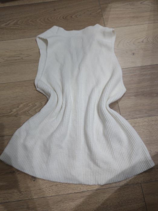 Bezrękawnik marki Zara