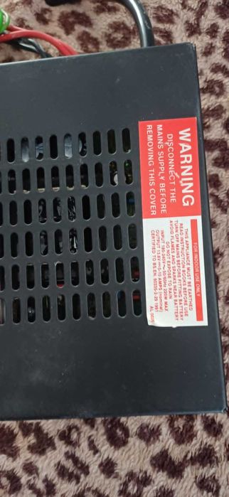 Zasilacz Przetwornica, Ładowarka 230V/ 12V przyczepa kempingowa kamper