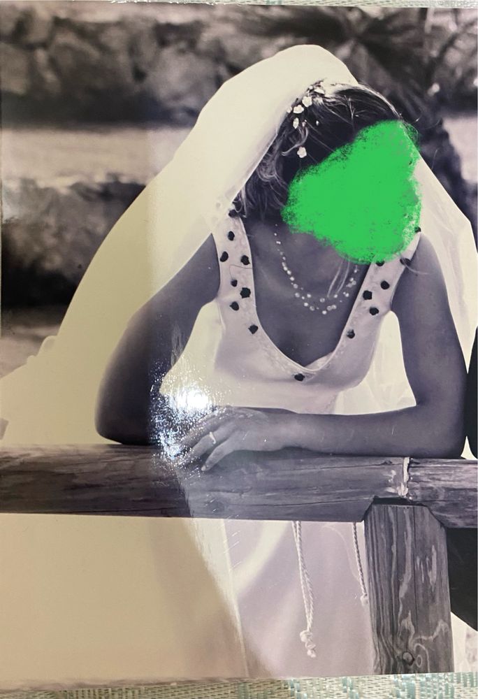 Vestido de noiva com véu e ofertas